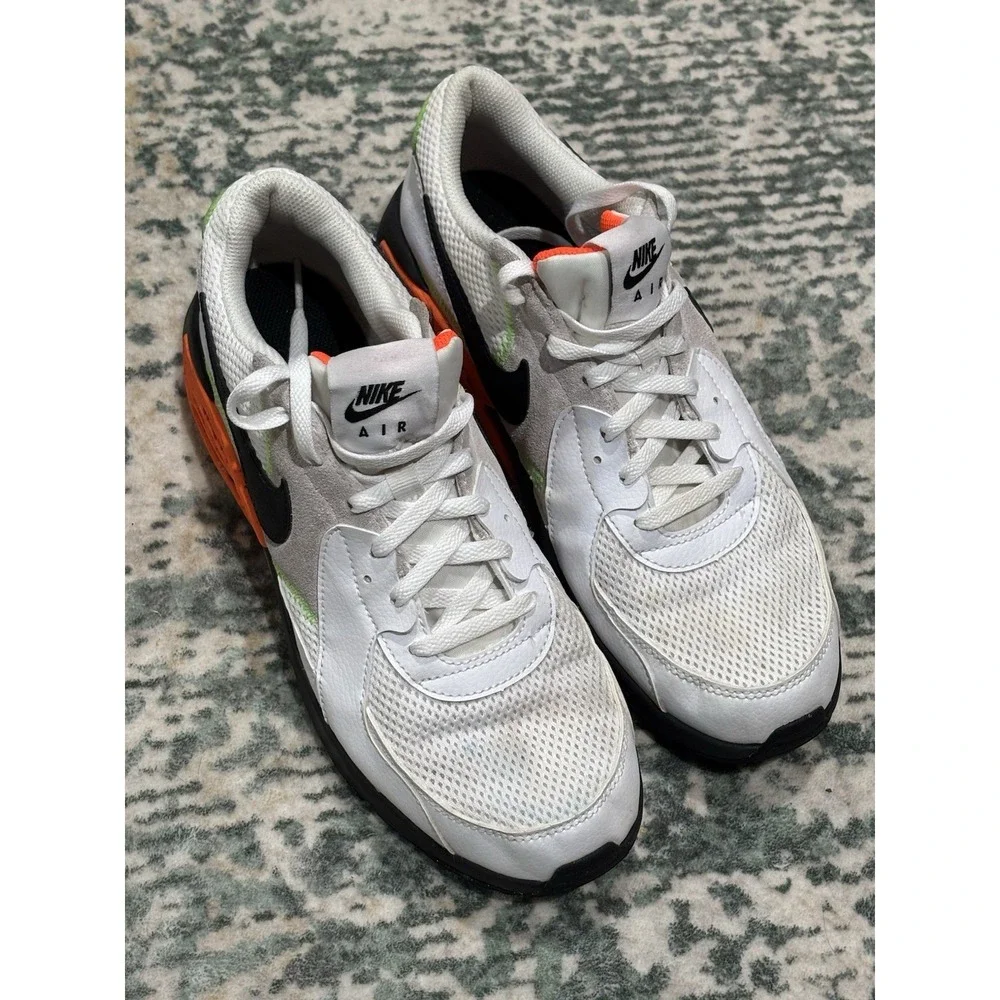 Nike Air Max Excee White Hyper Crimson Boys Youth 6.5Y CD6894-107 Sneaker
